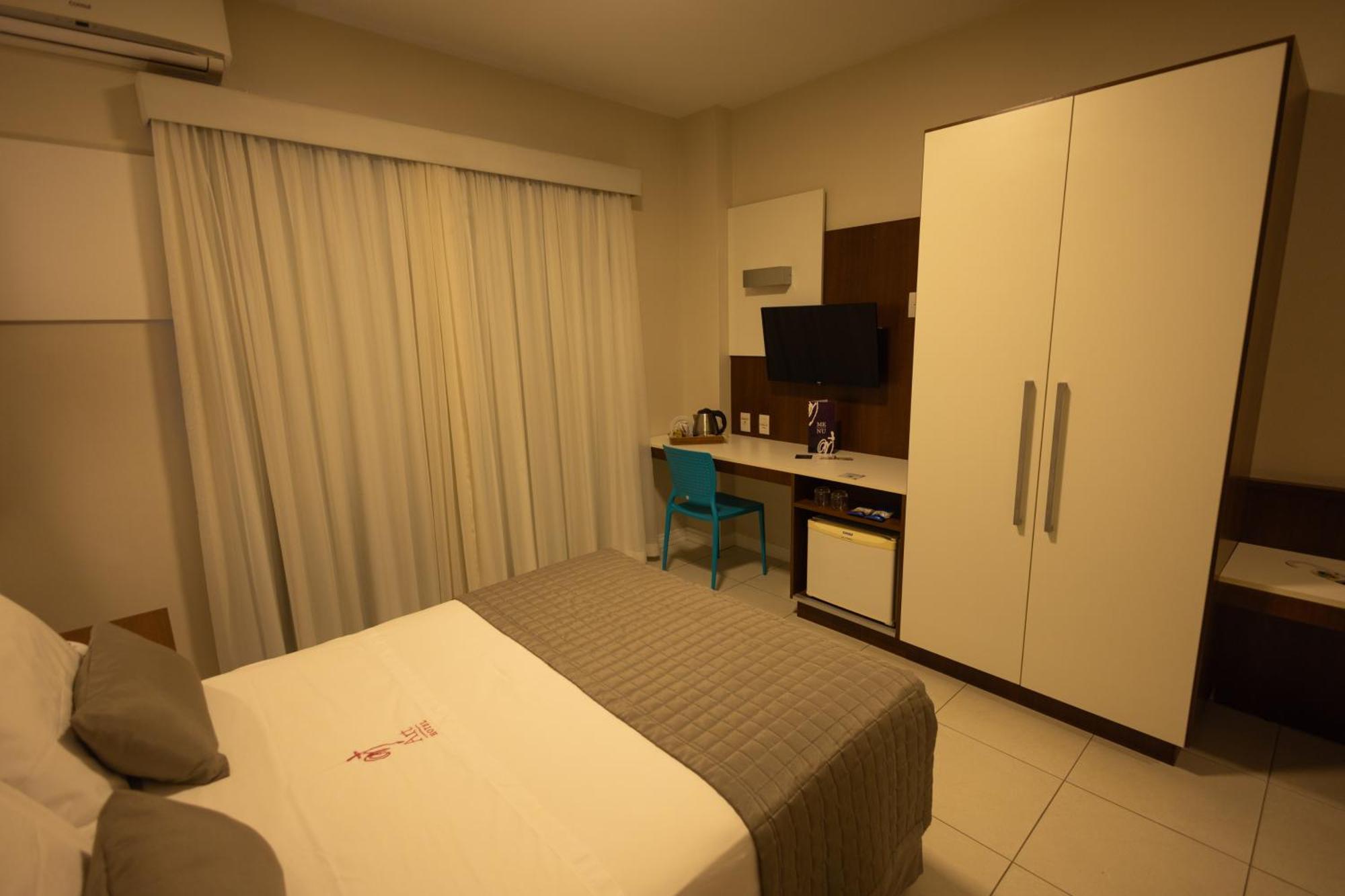 Art Hotel Tubarao Luaran gambar